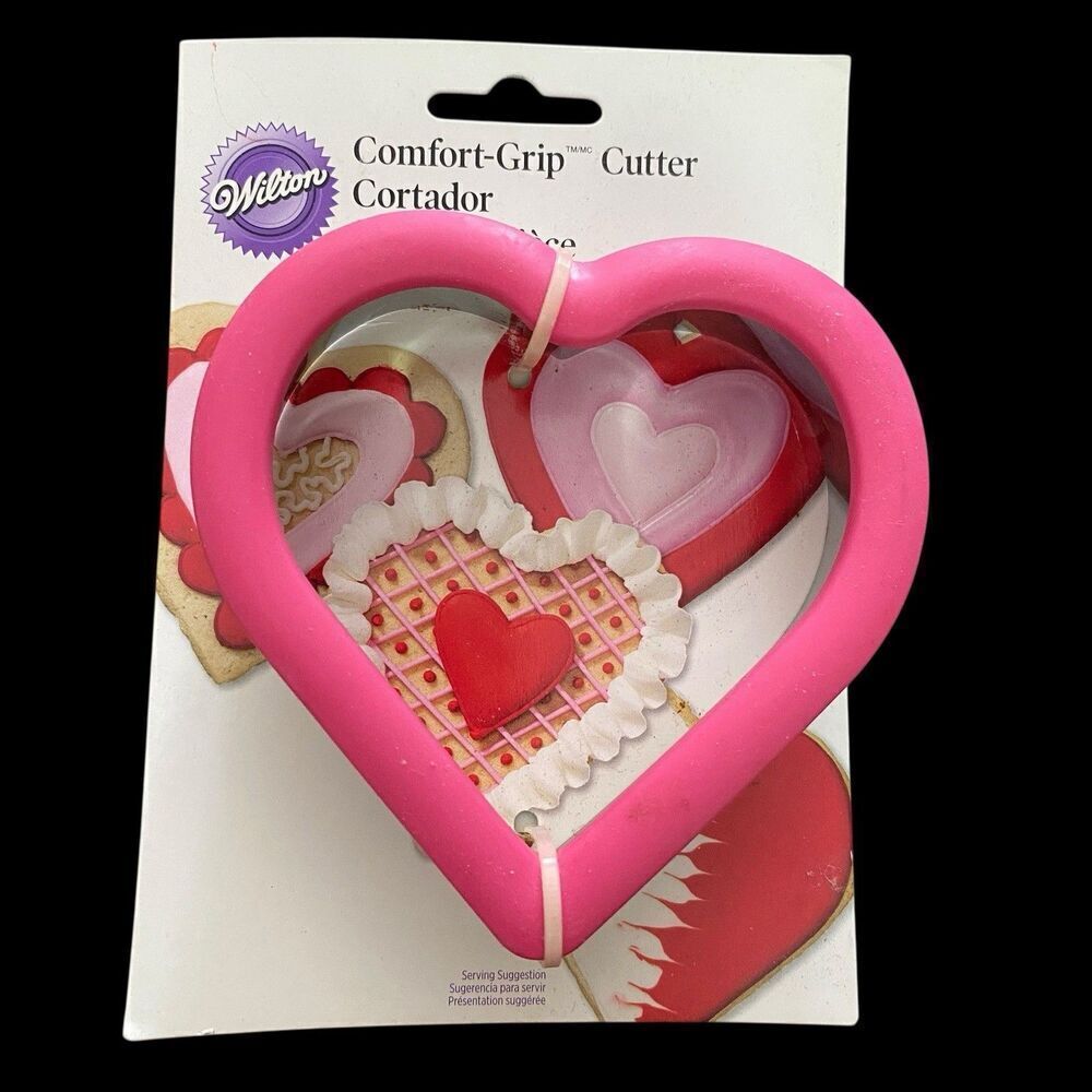 Wilton Heart Cookie Cutter Comfort Grip New on Card